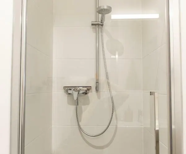 Myroom - Serviced 3*