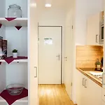 Myroom - Serviced