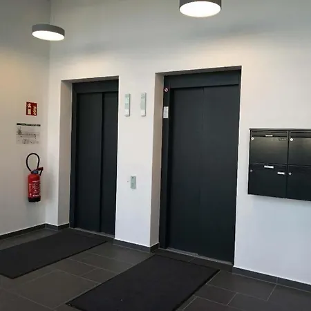 Hotel apartamentowy Myroom - Serviced 3*