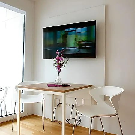 Myroom - Serviced