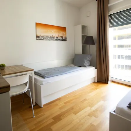 Myroom - Serviced Hotel apartamentowy 3*
